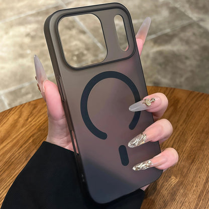 iPhone 17 Pro Max | Dünne Matte/Transparente MagSafe/Magnet Hartplastik Hülle/Case HUELLENOUTLET.de