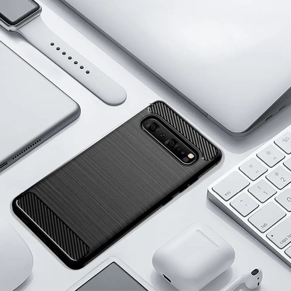 Samsung Galaxy S10 | Edle Carbon Akzente Soft Hülle/Case HUELLENOUTLET.de